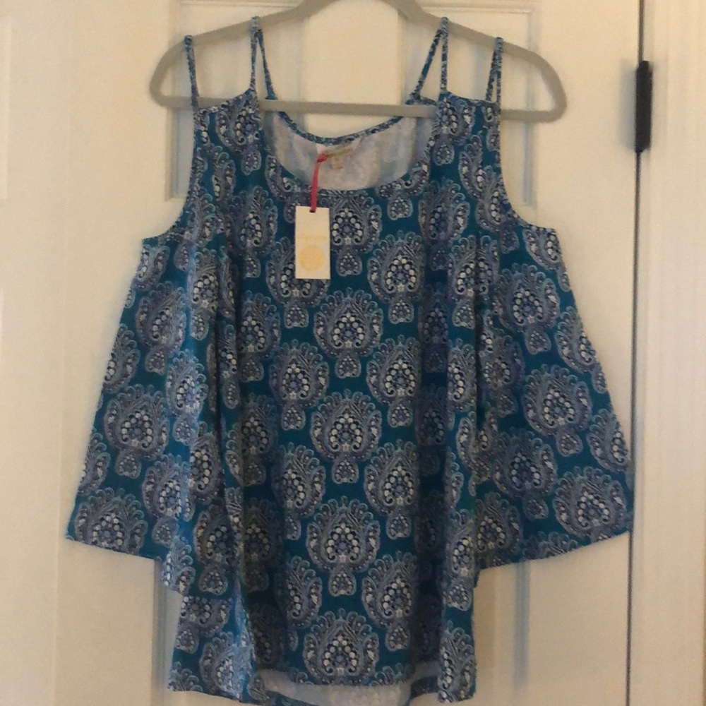 Cute top with peek a boo shoulders